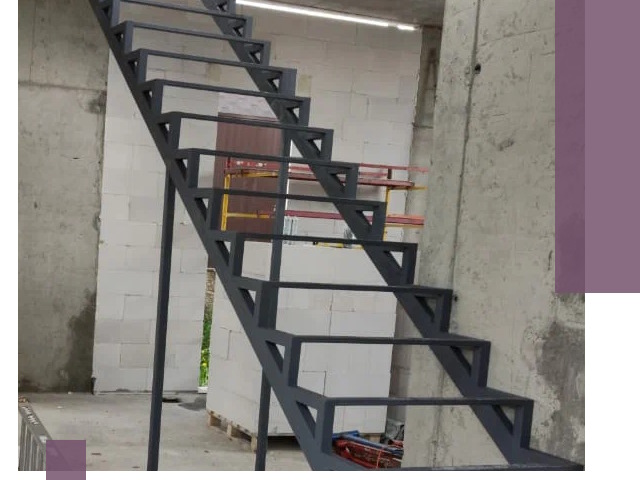 Демонтаж металлических лестниц в Сегеже быстро и безопасно