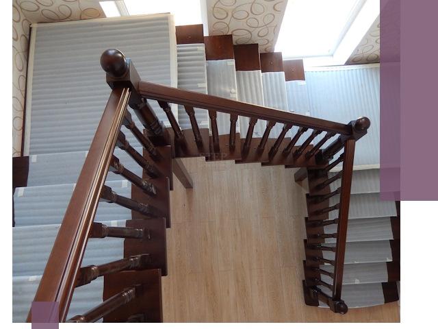 П-образные лестницы под ключ в Сегеже — изготовление и монтаж