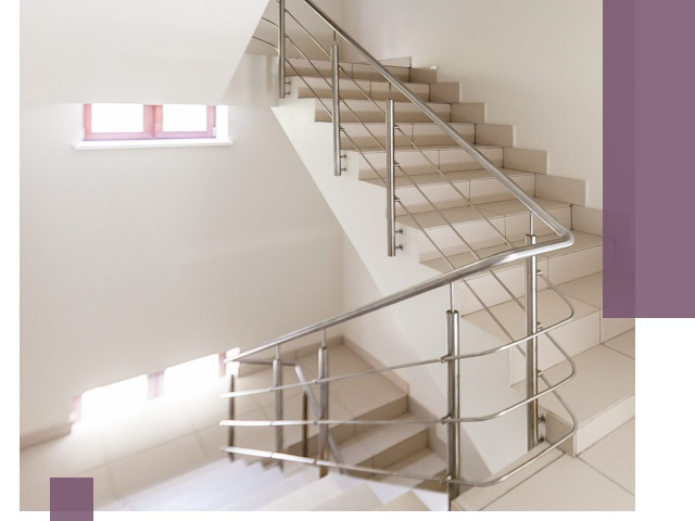 Установка и замена перил в подъезде в Сегеже