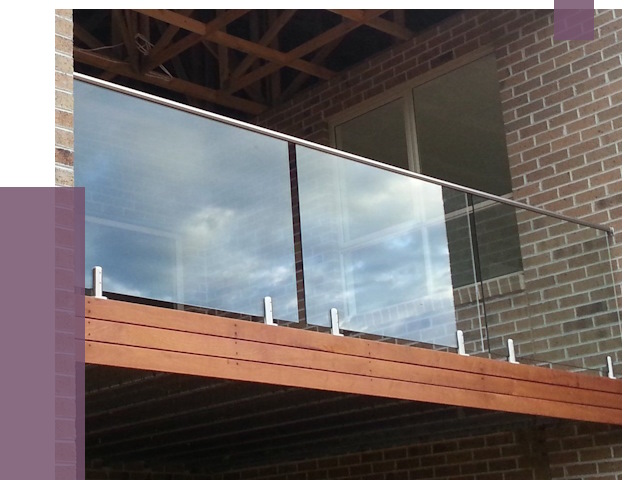 Стеклянные парапеты на крыше и террасе в Сегеже от 11706 руб. | ПРОЛЁТ-Сгж